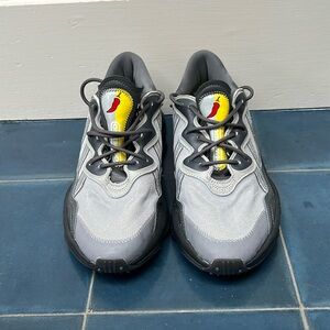 Adidas Ozweego Sneakers Sz 10.5